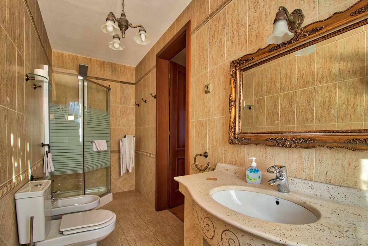 Palazzo Wellness Villa Eger Exterior photo